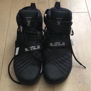 Lebron 12 Basketball Shoes